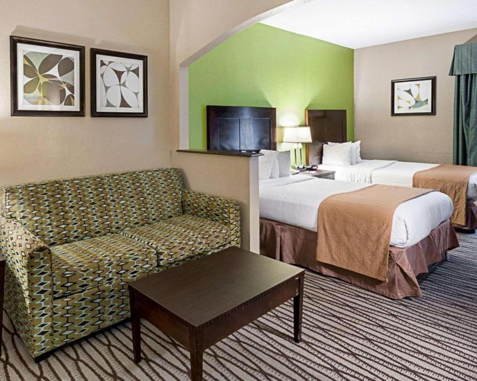 Quality Suites Sulphur Exteriér fotografie